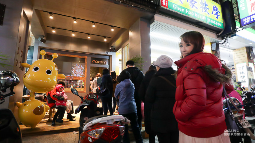 【台中美食】台中高人氣奇曲餅乾！香酥鬆化不油膩，人潮滿滿的短腿阿鹿